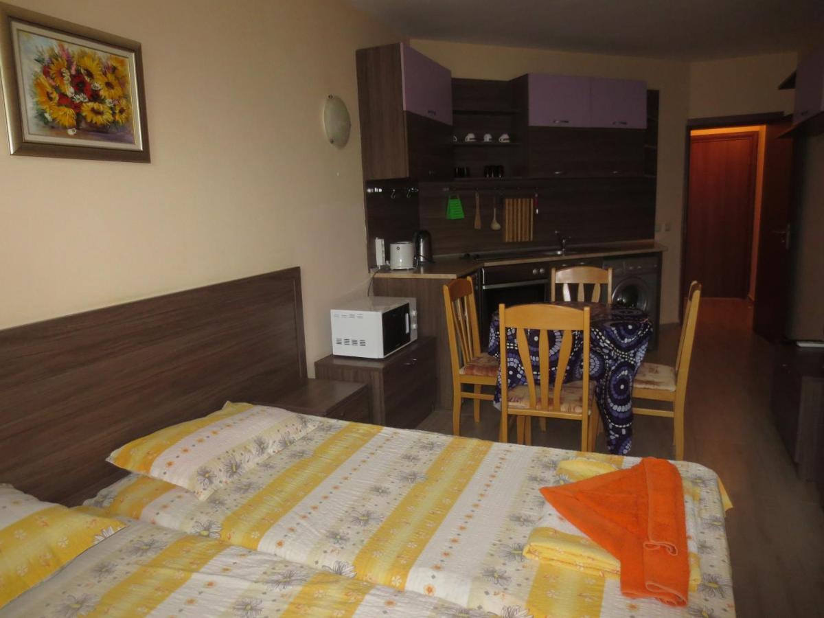 Fantasy Apartments Saint Constantine And Helena Resort Saints Constantine and Helena Esterno foto
