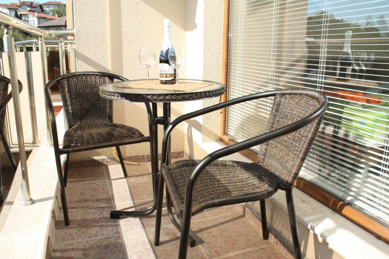 Fantasy Apartments Saint Constantine And Helena Resort Saints Constantine and Helena Esterno foto