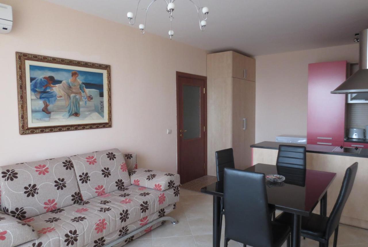 Fantasy Apartments Saint Constantine And Helena Resort Saints Constantine and Helena Esterno foto