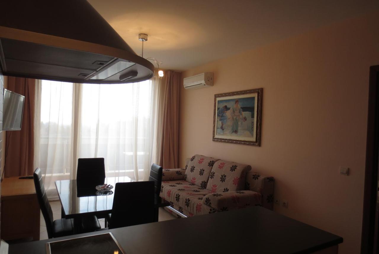 Fantasy Apartments Saint Constantine And Helena Resort Saints Constantine and Helena Esterno foto