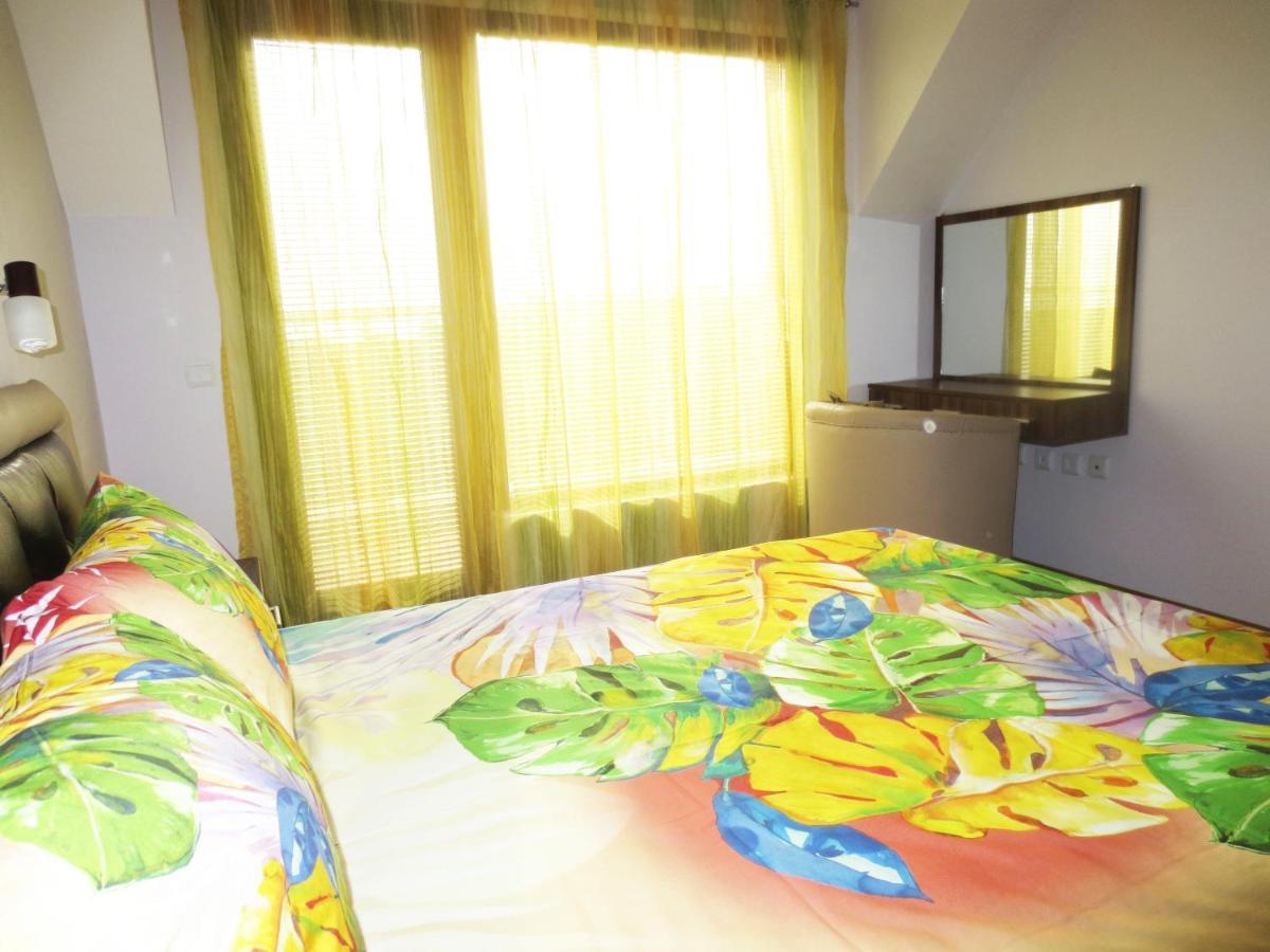 Fantasy Apartments Saint Constantine And Helena Resort Saints Constantine and Helena Esterno foto